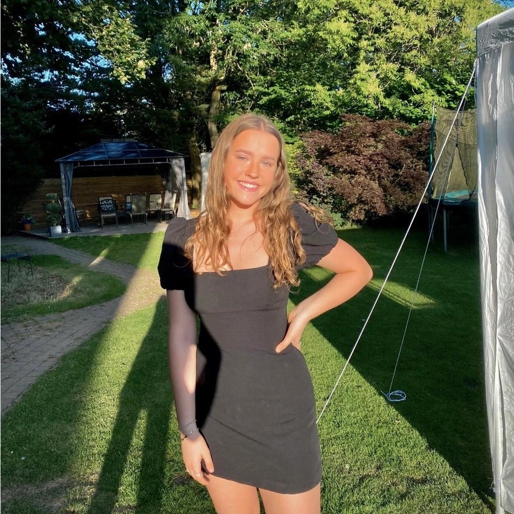 Elegant Black Dress